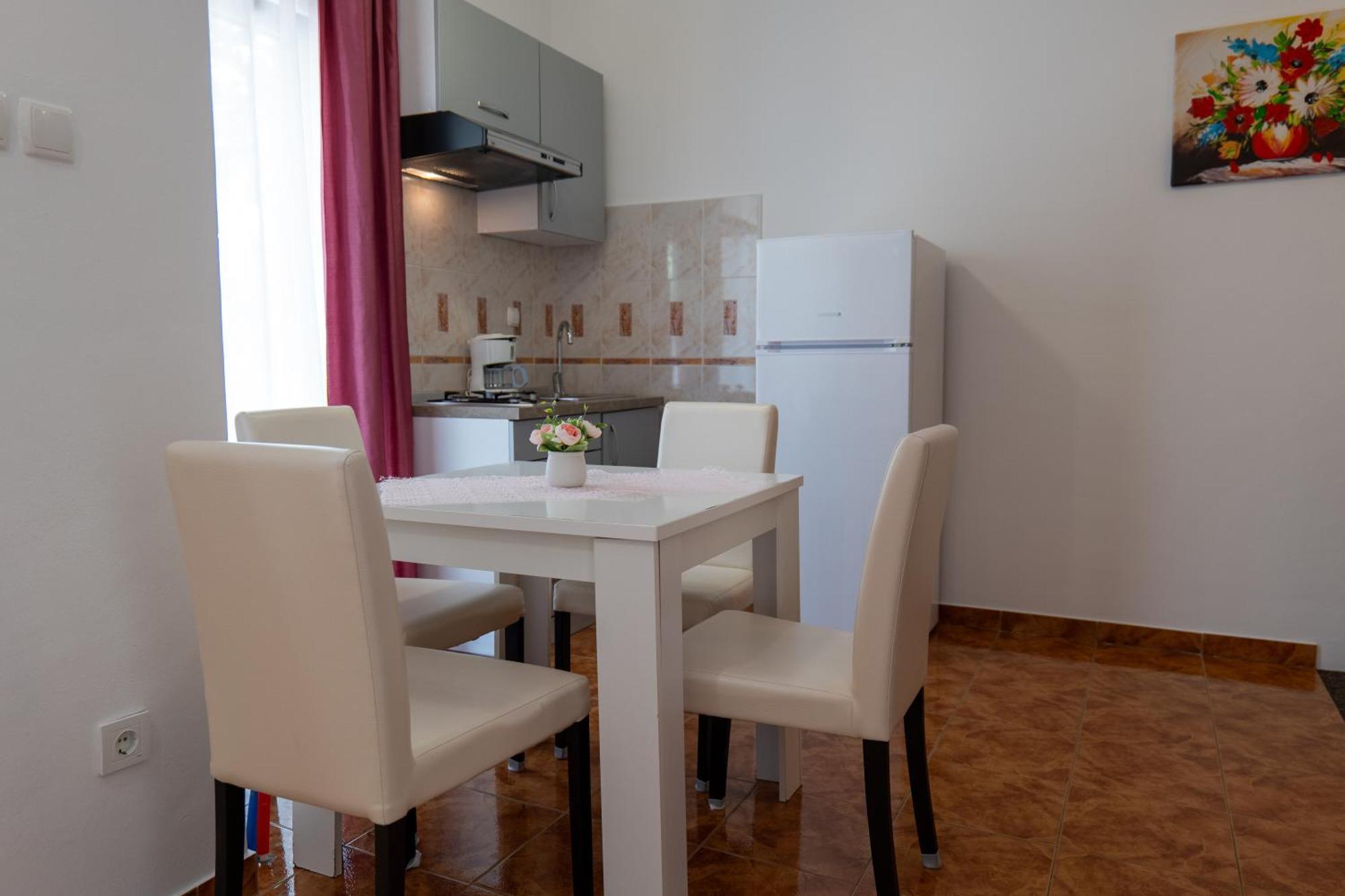 Irena'S Place A1 Ровинь Экстерьер фото