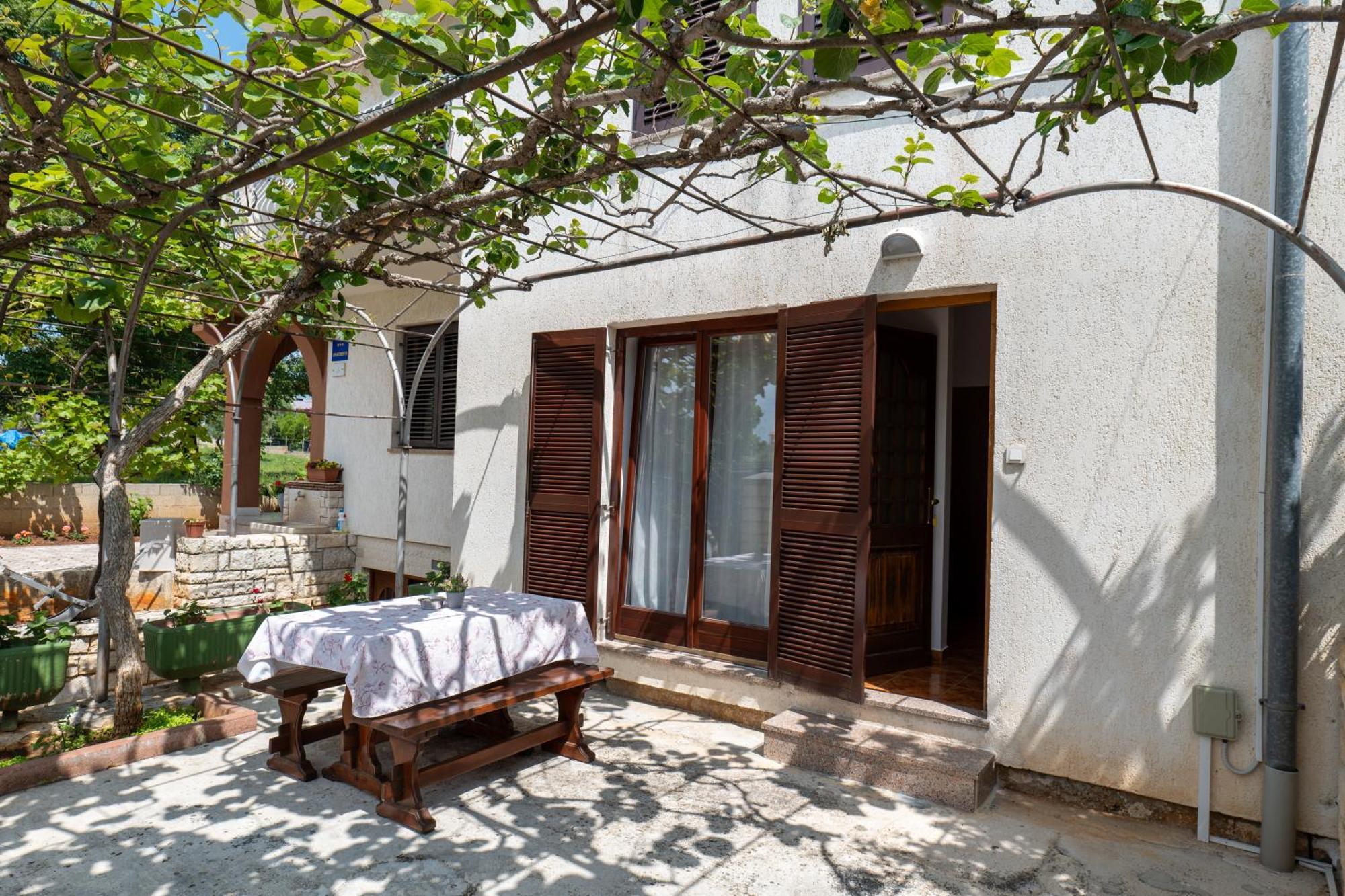 Irena'S Place A1 Ровинь Экстерьер фото